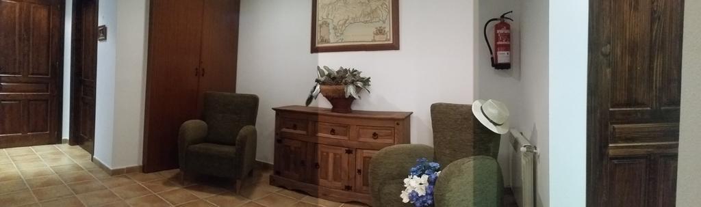 Hostal Rural La Casa Verde Челес Экстерьер фото