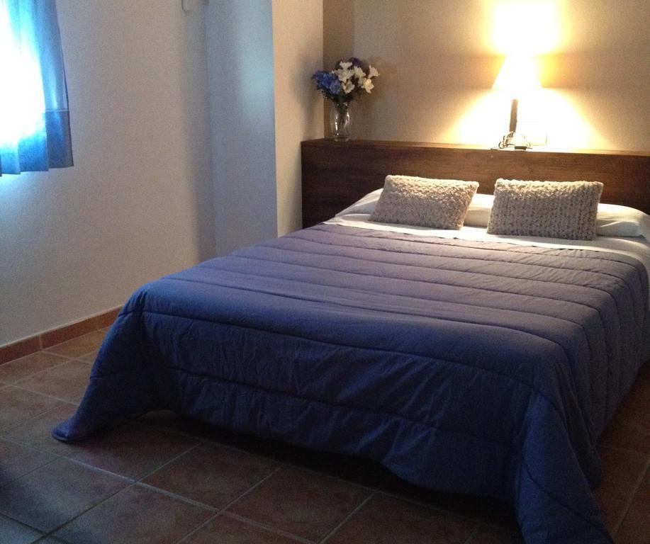 Hostal Rural La Casa Verde Челес Экстерьер фото