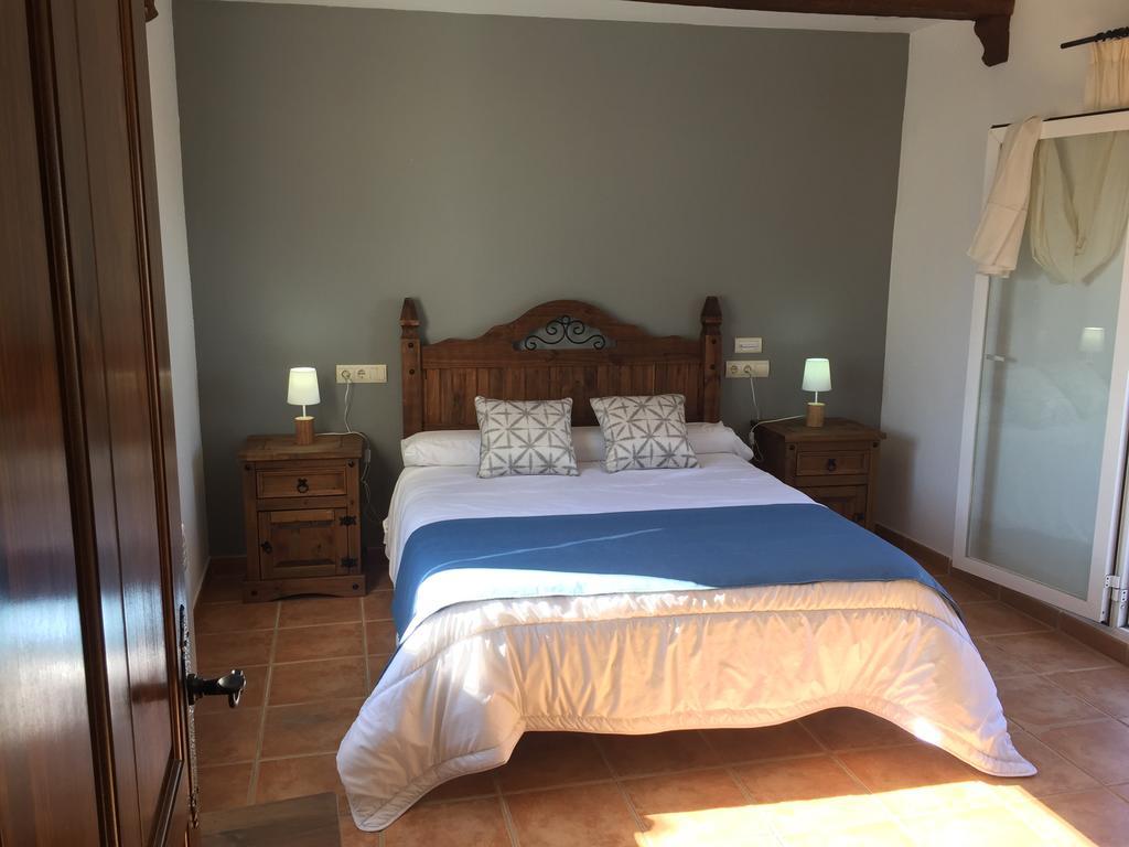 Hostal Rural La Casa Verde Челес Экстерьер фото